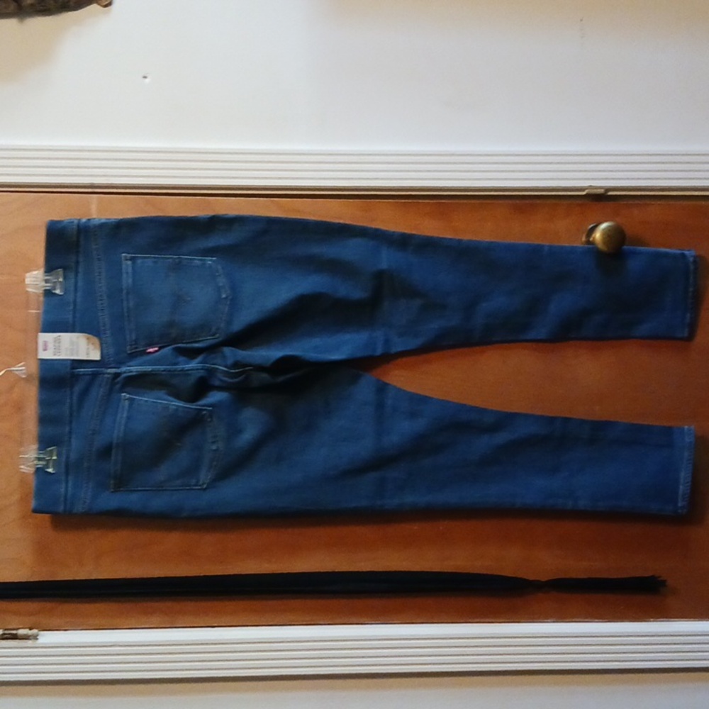 Levi Shaping Leggings - Picture 2 of 9